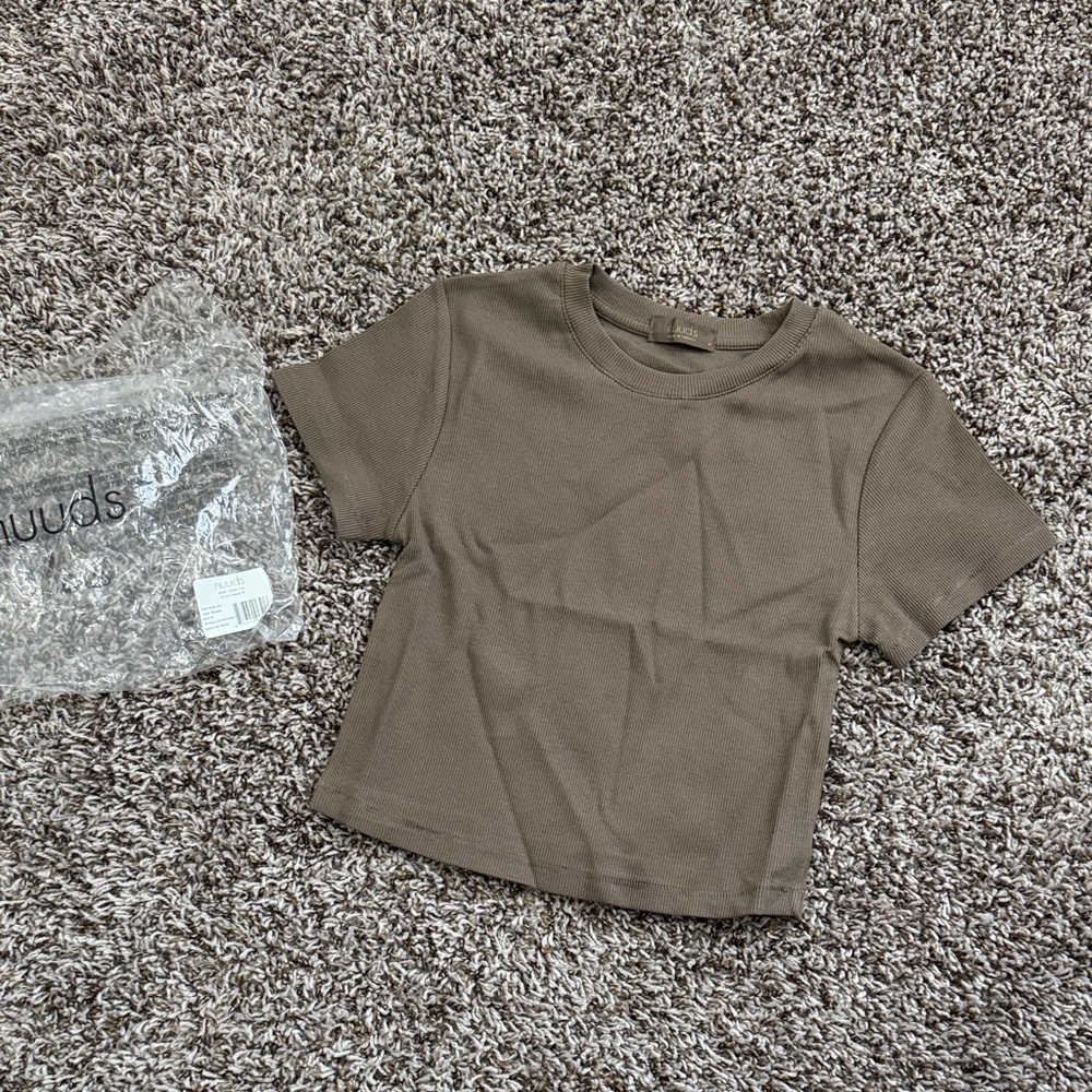 Nuuds baby crop tee
